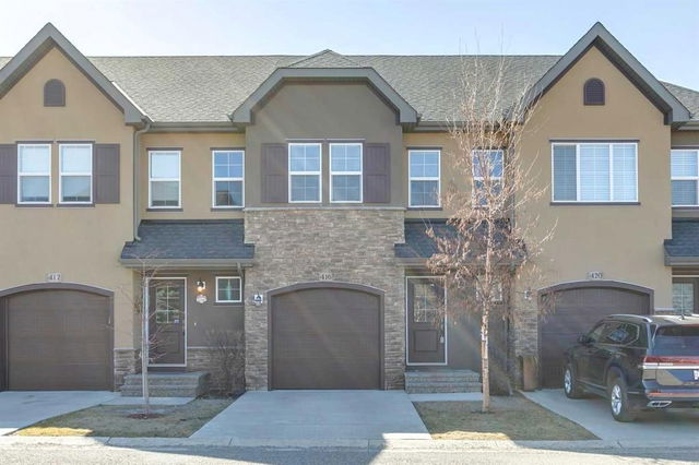 416 Quarry Villas