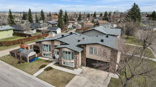 83 Berkley Rise