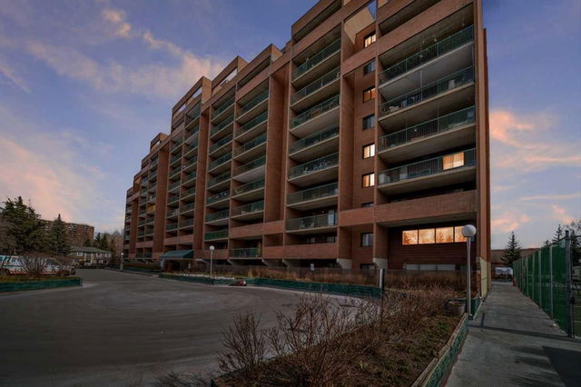 309 - 5204 Dalton Drive