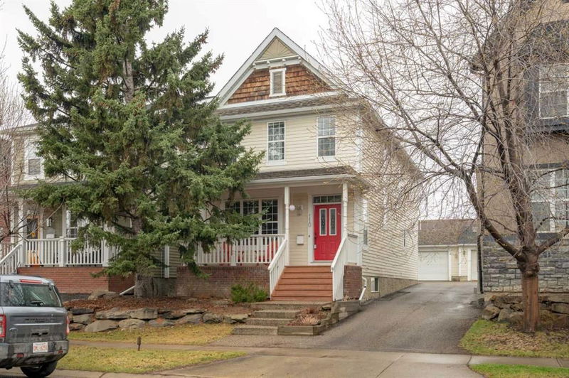 110 Ypres Green SW, Calgary, Alberta