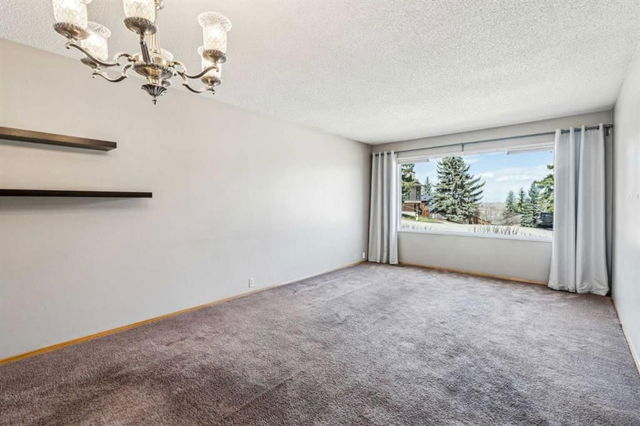 19 Coach Manor Rise