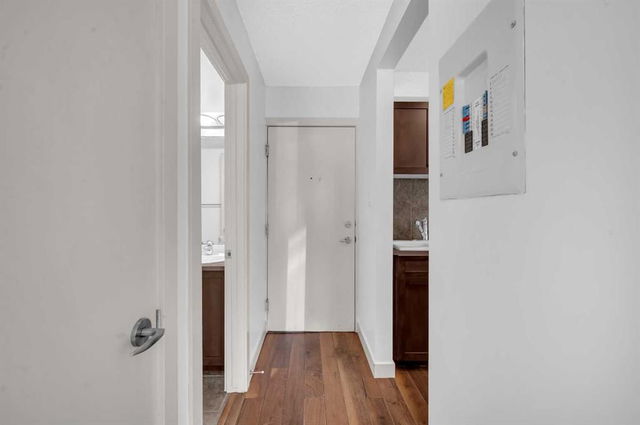102 - 4127 Bow Trail