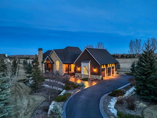 15 Mackenas Court