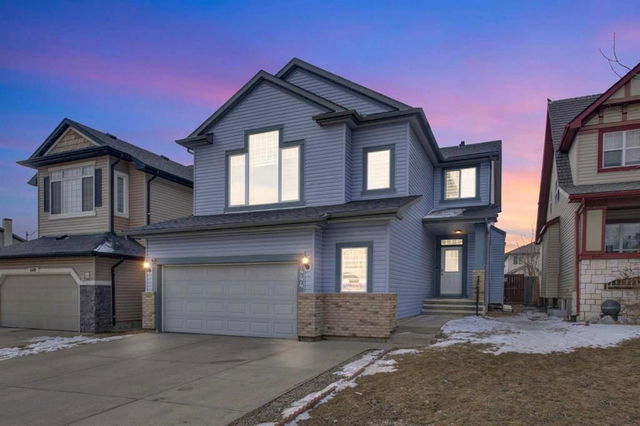 444 Evanston View