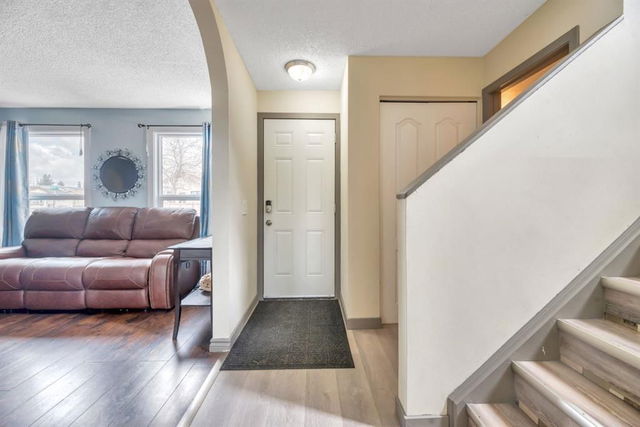 188 Rivervalley Crescent