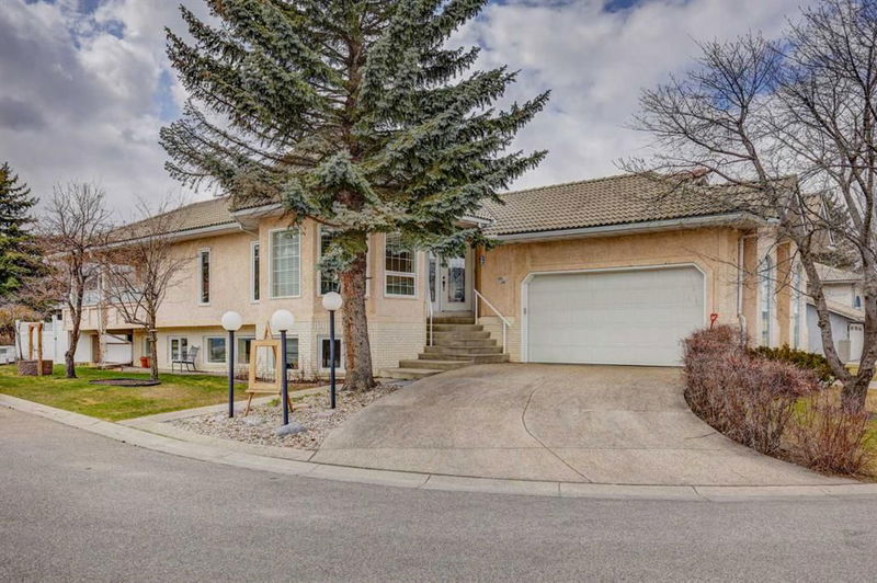 220 Santana Bay NW, Calgary, Alberta
