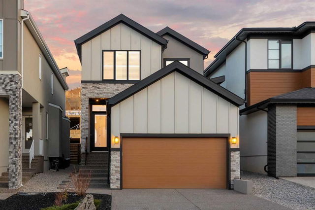 17 Coulee Crescent
