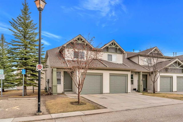 16 Eversyde Court
