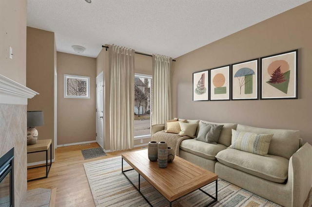 32 Bridlewood View