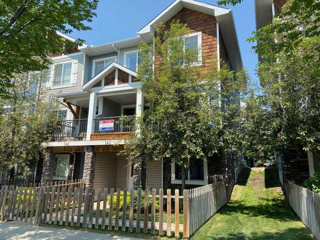 140 - 2802 Kings Heights Gate
