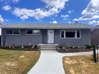 323 Alcott Crescent