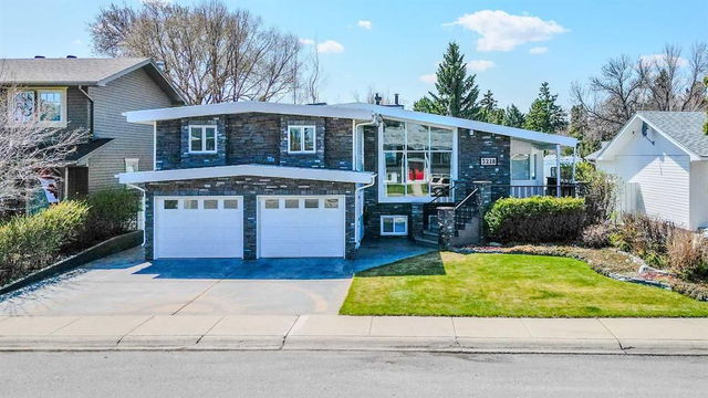 3218 Lakeside Road
