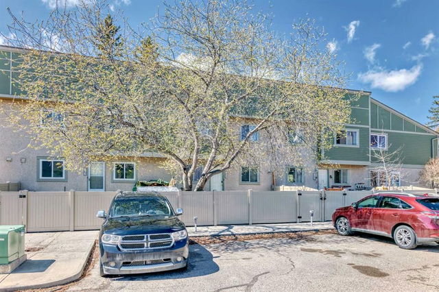 452 - 406 Blackthorn Road