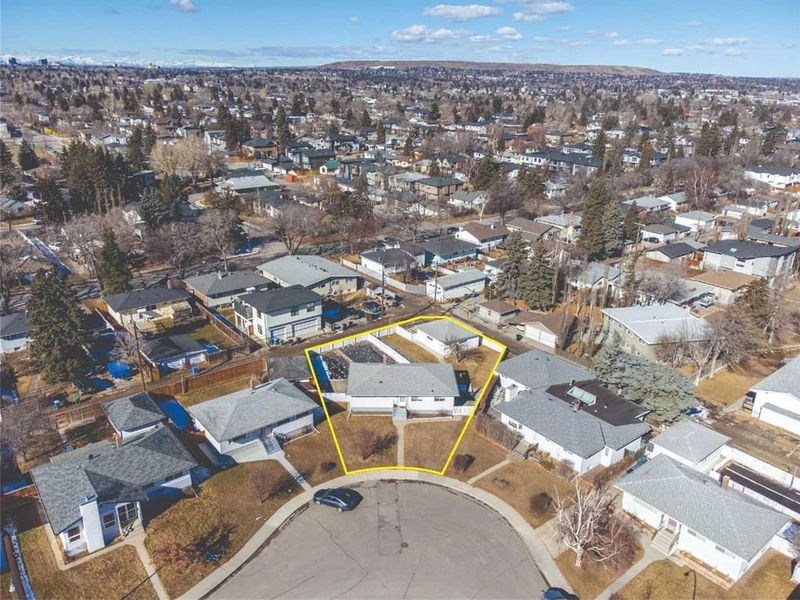 37 Montrose Crescent NE, Calgary, Alberta