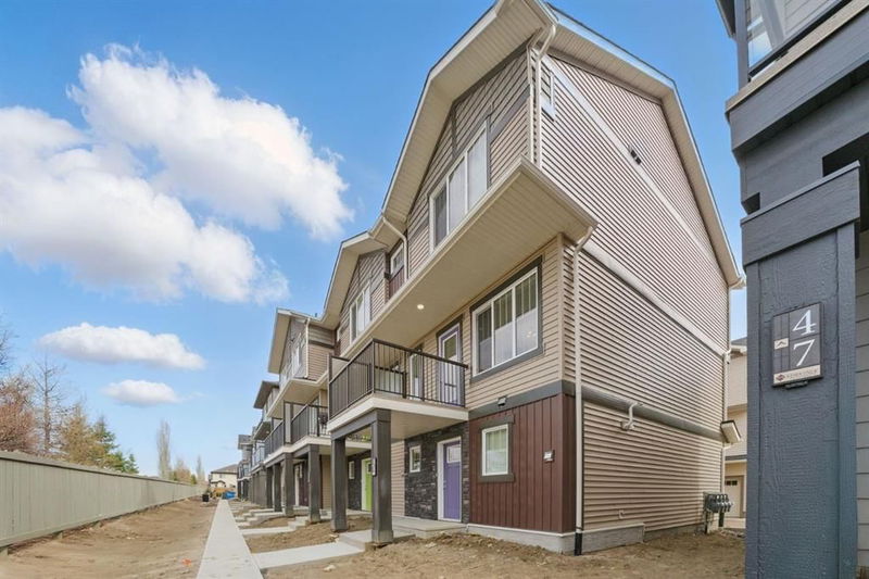 1530 Tamarack Boulevard NW #46, Edmonton, Alberta