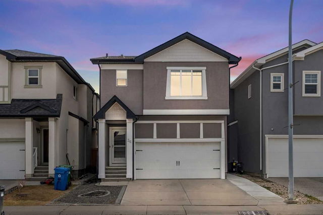 36 Covecreek Mews