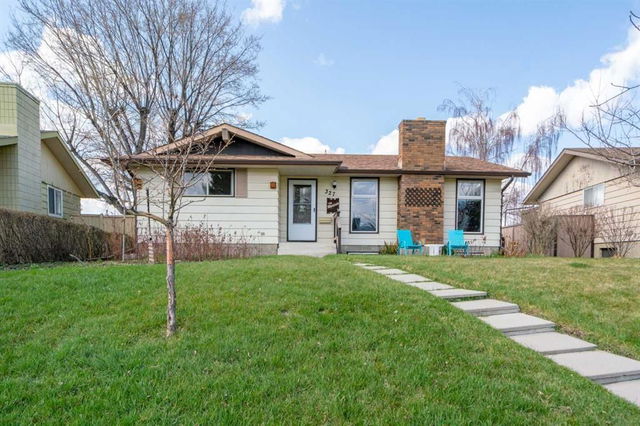 327 Queensland Circle