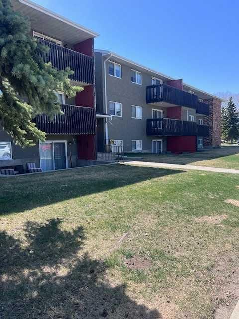 303 - 19 Bennett Street
