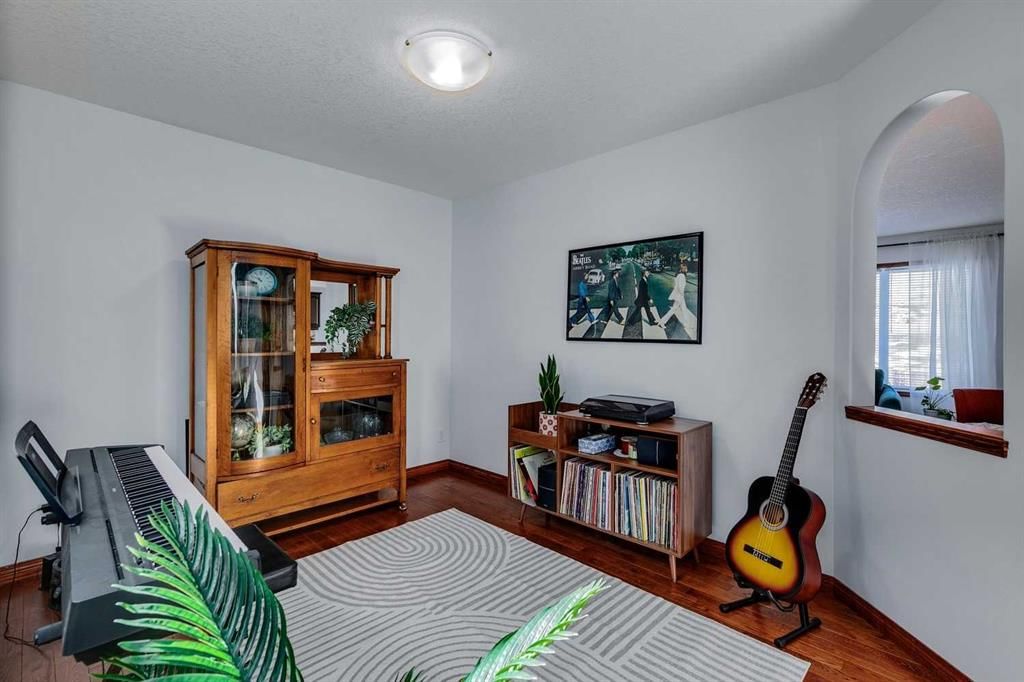 Listing Image 18