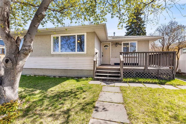216 Van Horne Crescent