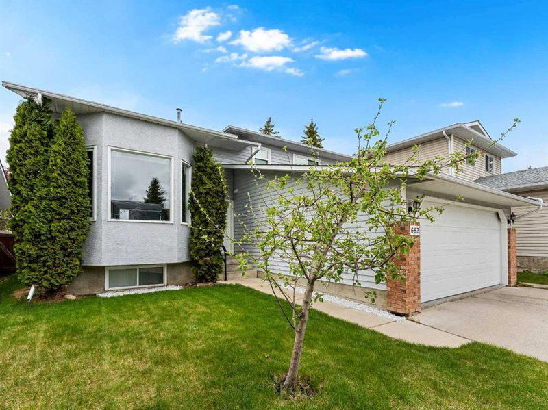 683 Strathcona Drive SW