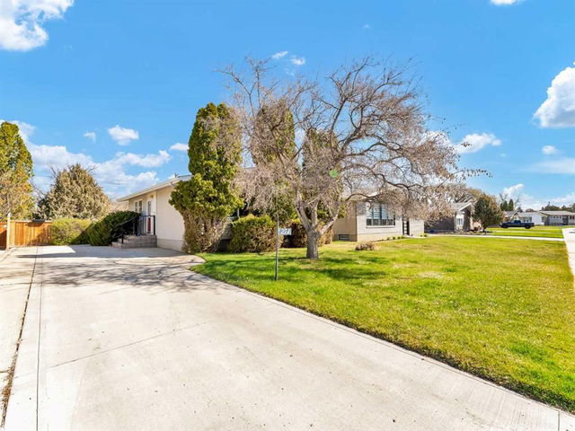 271 Colter Crescent
