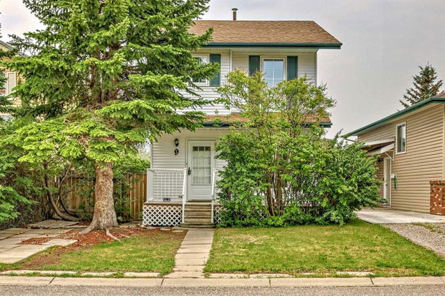 9 Edgeburn Crescent