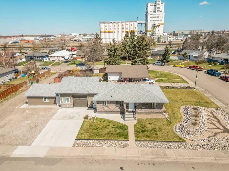 2615 3 Avenue S, Lethbridge, Alberta