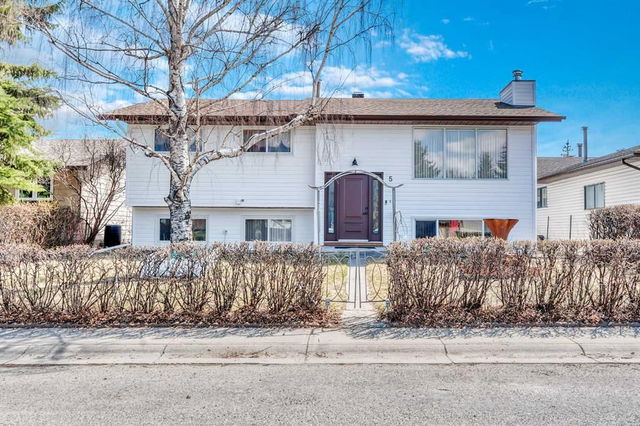 5 Maple Leaf Road