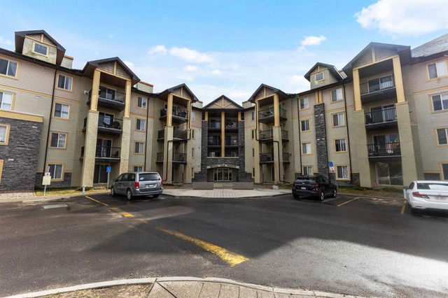 1111 - 8810 Royal Birch Boulevard