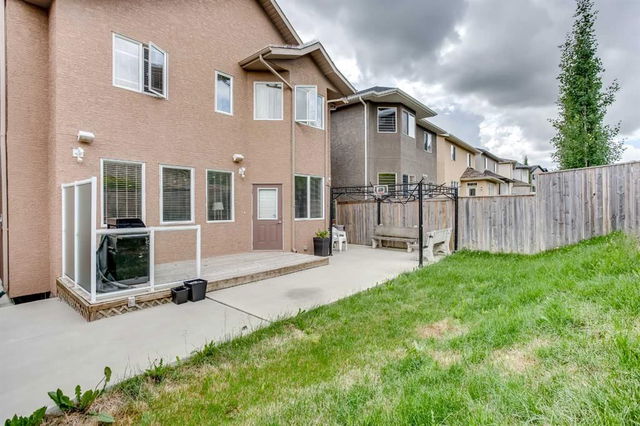 73 Sherwood Circle