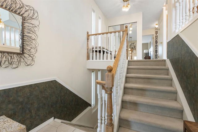 111 Hawkcliff Way
