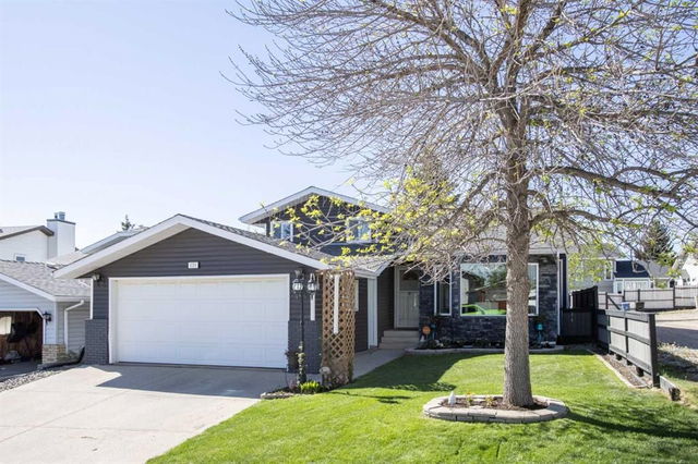 131 MacEwan Meadow Way