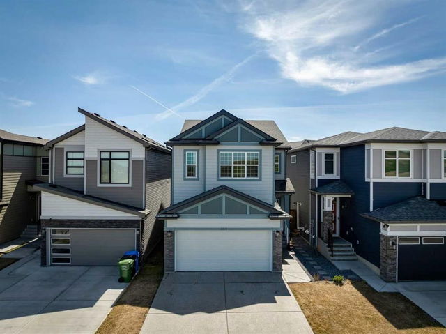 353 Walcrest View