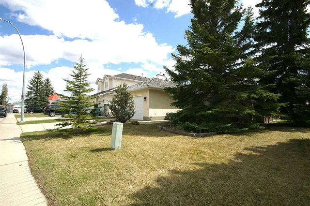 11 Hawkmount Heights