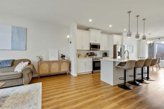 53 Verity Manor