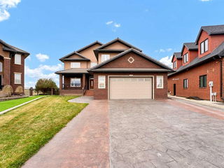 150 Desert Blume Crescent