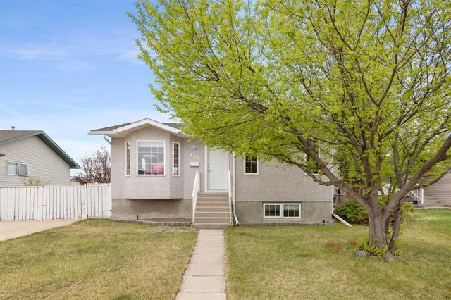 609 Hemingway Crescent