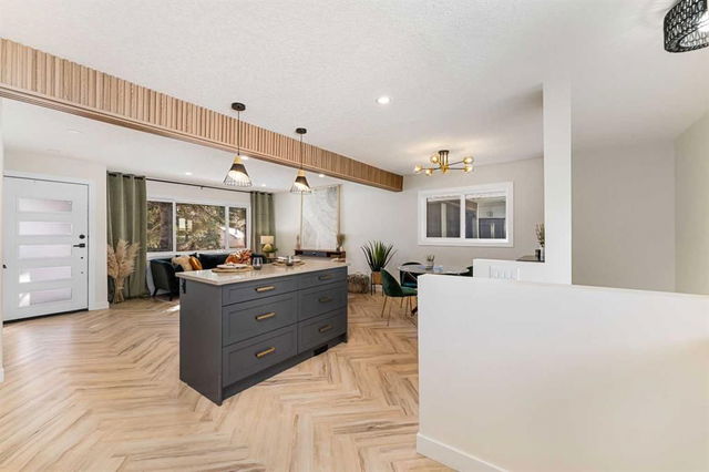 115 Havenhurst Crescent
