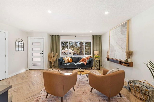 115 Havenhurst Crescent