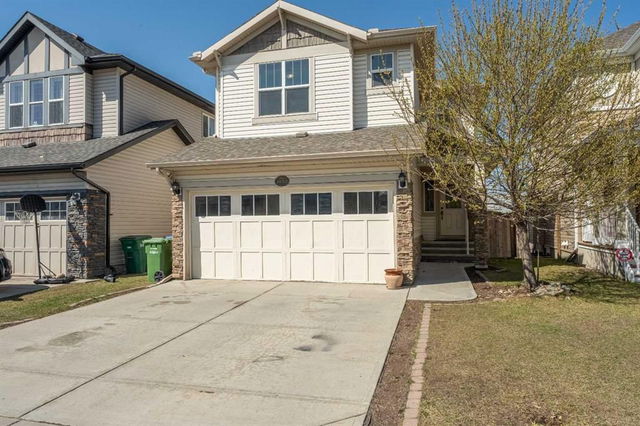 1032 KINGSTON Crescent