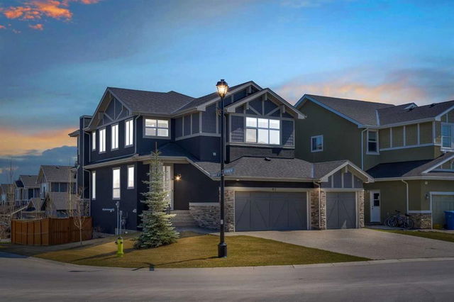 82 Stonemere Green