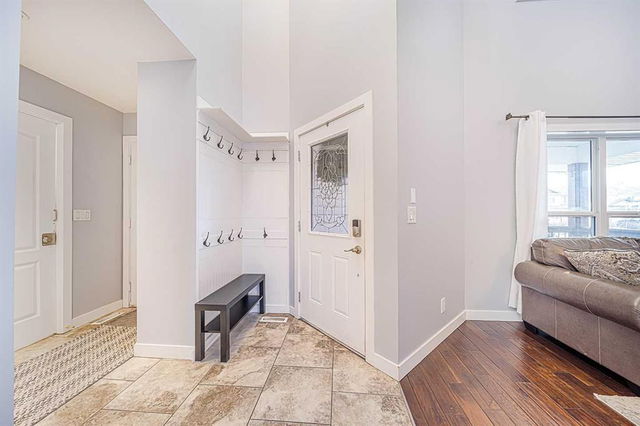 104 Hawktree Green