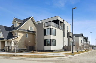 81 Trasimeno Crescent