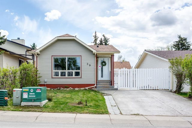 39 Elk Hill