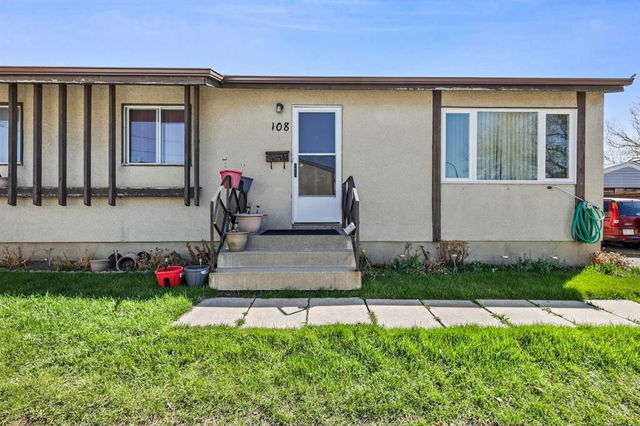 108 Olympia Crescent