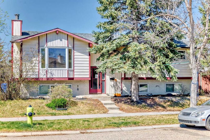 68 Sandarac Road NW, Calgary, Alberta