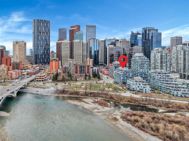 1105 - 108 Waterfront Court
