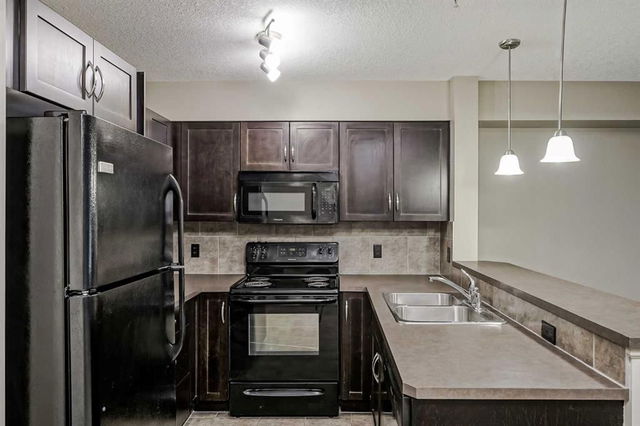 2119 - 115 Prestwick Villas