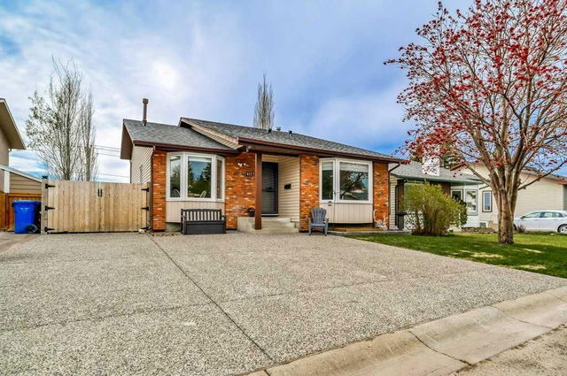 412 Ranchridge Bay
